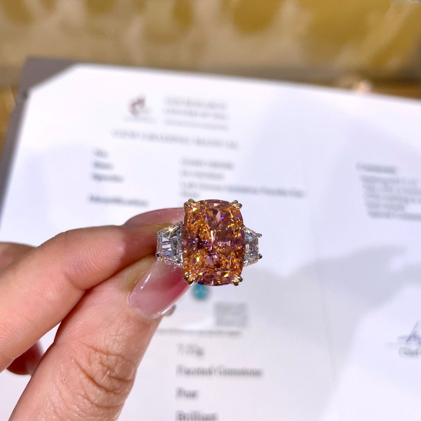 Luxury Papalacha high fire color large carat ring