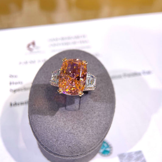 Luxury Papalacha high fire color large carat ring